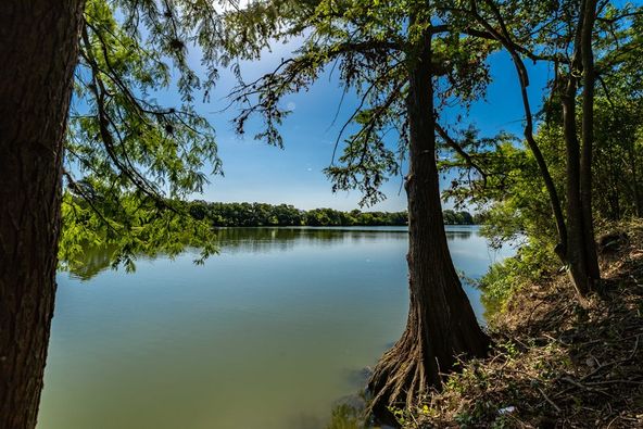 2511 Bandera Hwy, Kerrville, TX 78028